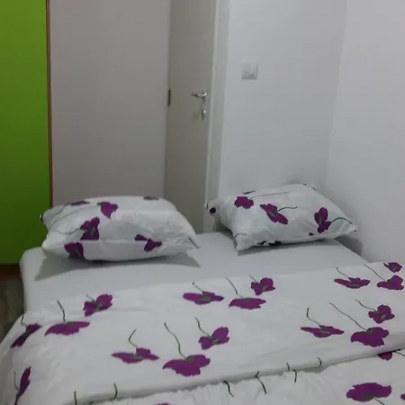 Loznicki Stan Na Dan * لوزنيكا